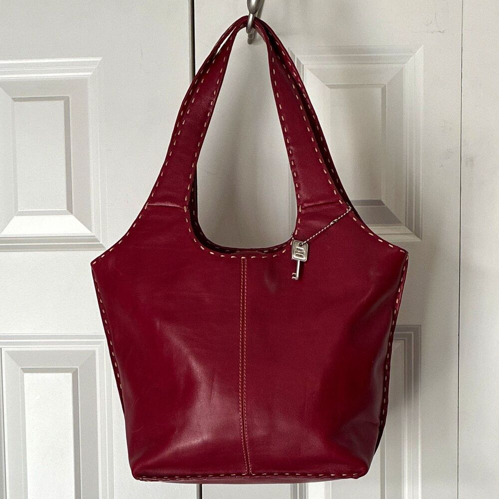 Fossil Red Shoulder Bag Zip Lined Inner Pockets Silver Hardware Key Charm